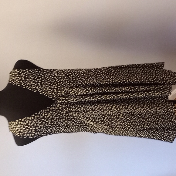 SHEIN,Medium sleeveless dress - Picture 2 of 3